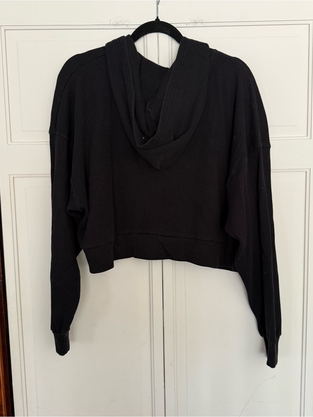 Aritzia Tna black waffle knit hooded full zip sweatshirt size 3 - Picture 2 of 3